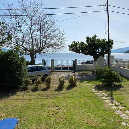 Seafront Loulas House Nearby Nafpaktos Holiday home Skaloma
